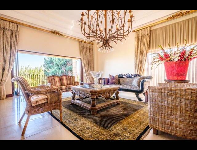 5 BEDROOM HOUSE FOR SALE IN GLENVISTA